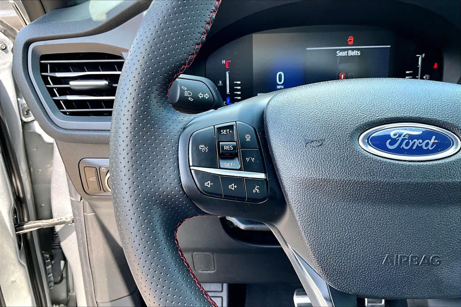 Used 2023 Ford Escape ST-Line w/ Tech Pack #1 FWD image 24