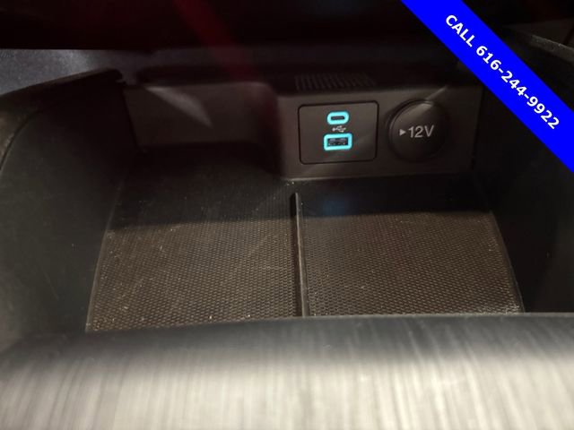 Used 2023 Ford Escape ST-Line image 18