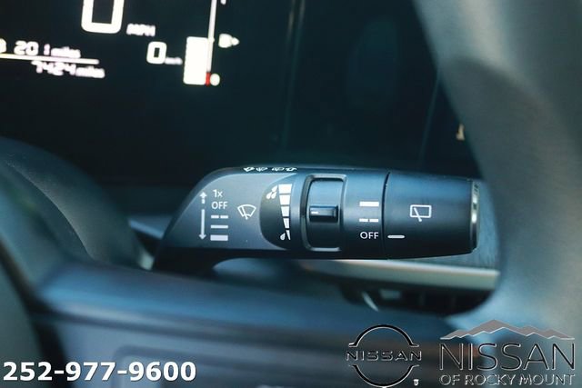 Used 2025 Nissan Kicks SV w/ Charging Package image 21