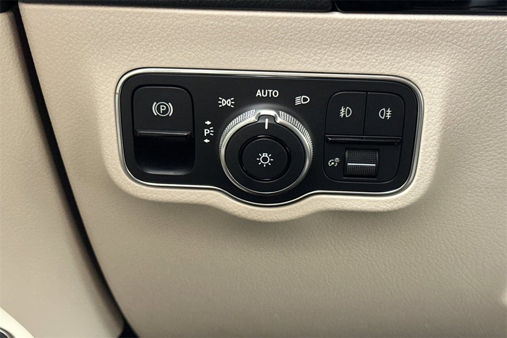 Certified 2026 Mercedes-Benz GLA 250 image 31