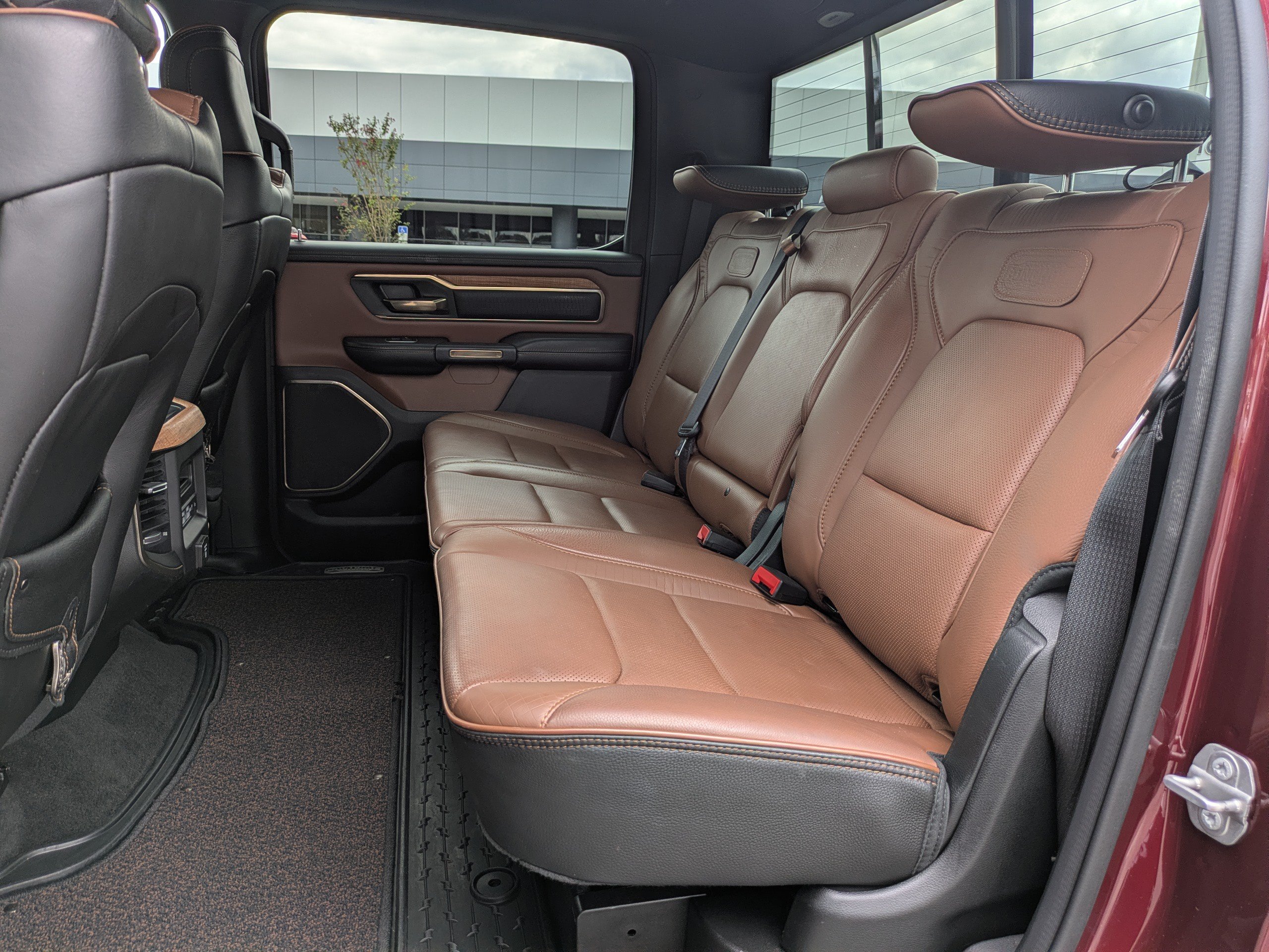 Used 2022 RAM 1500 Limited AWD/4WD image 14