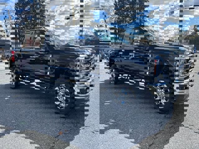 New 2026 Ford F250 Lariat w/ Chrome Package image 7