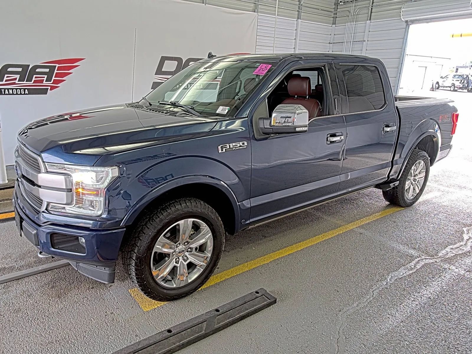 Used 2018 Ford F150 Platinum w/ Equipment Group 701A Luxury AWD/4WD image 2