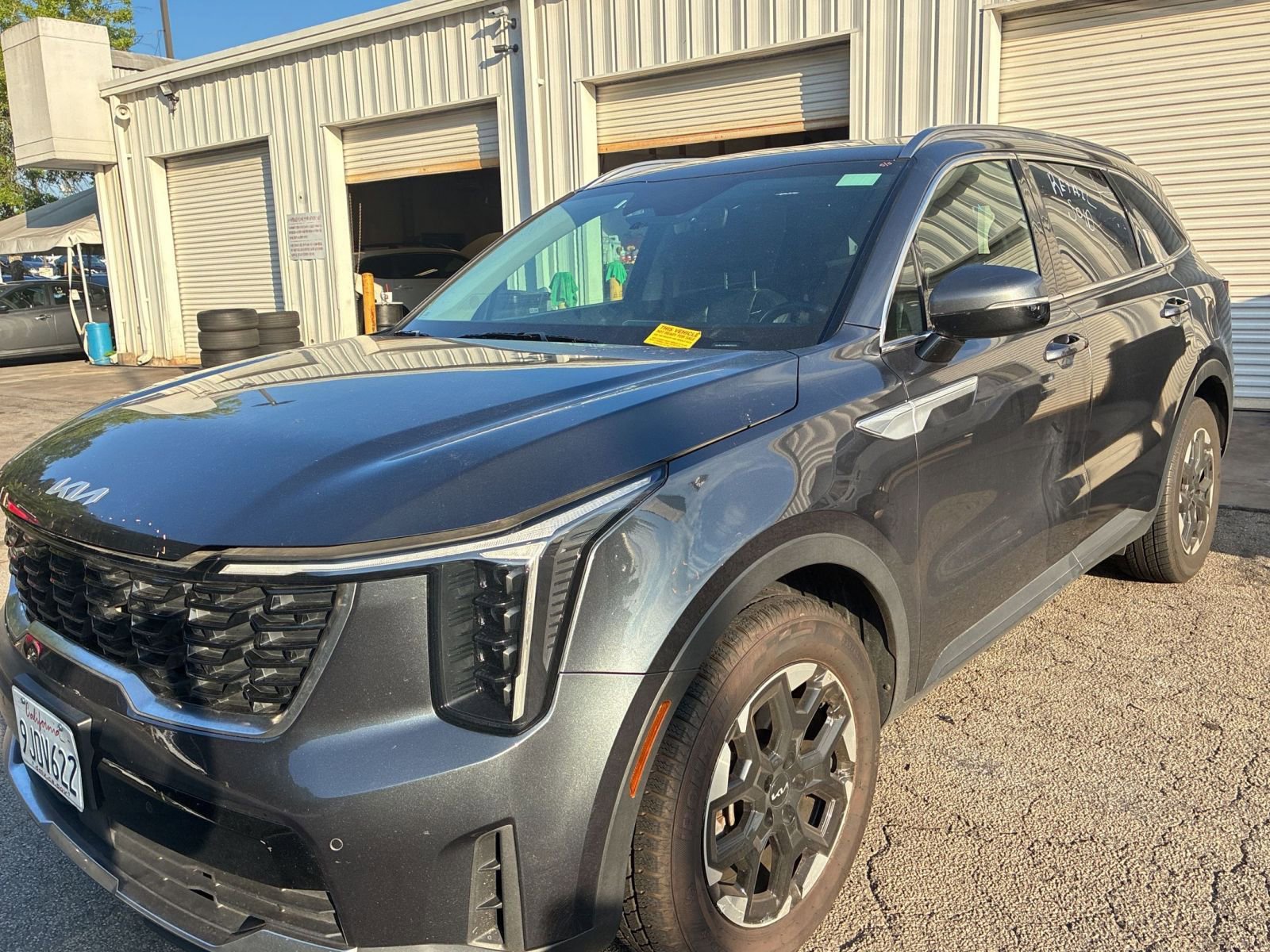 Used 2024 Kia Sorento S FWD image 4