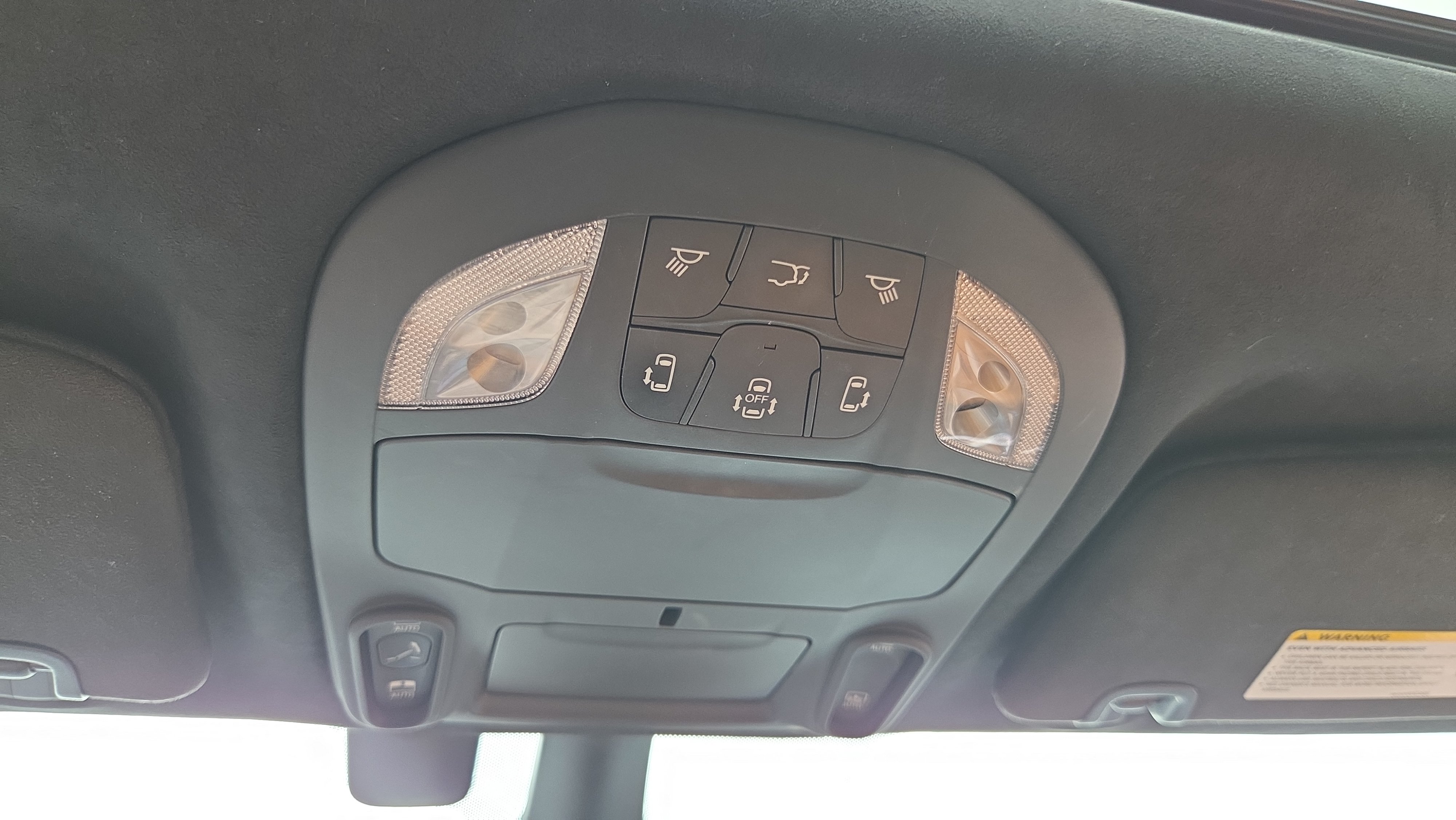 Used 2022 Chrysler Pacifica Pinnacle FWD image 28