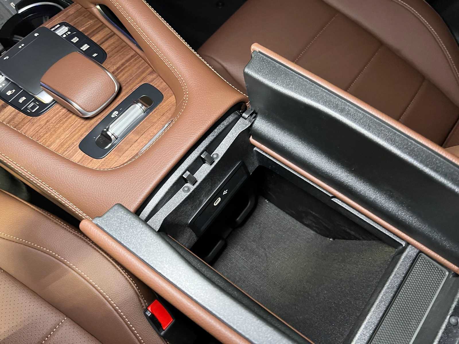 New 2026 Mercedes-Benz GLS 450 4MATIC image 34