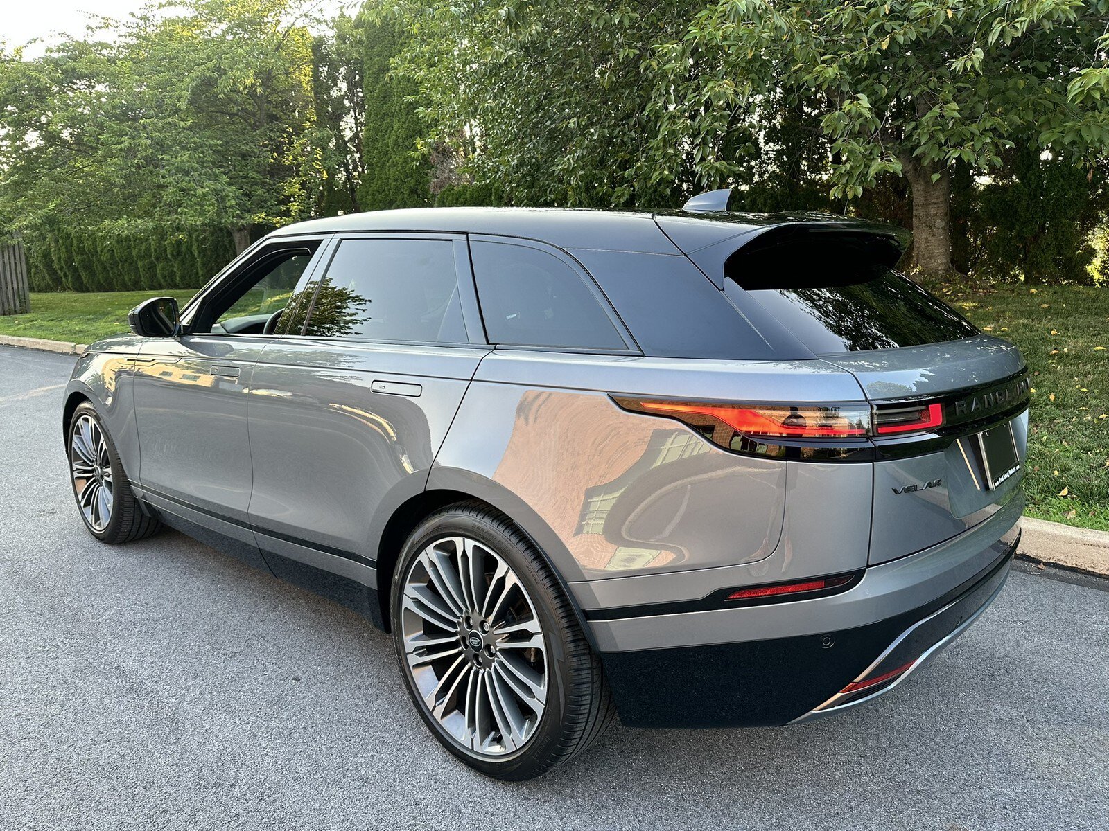 Used 2024 Land Rover Range Rover Velar Dynamic HSE AWD/4WD image 43
