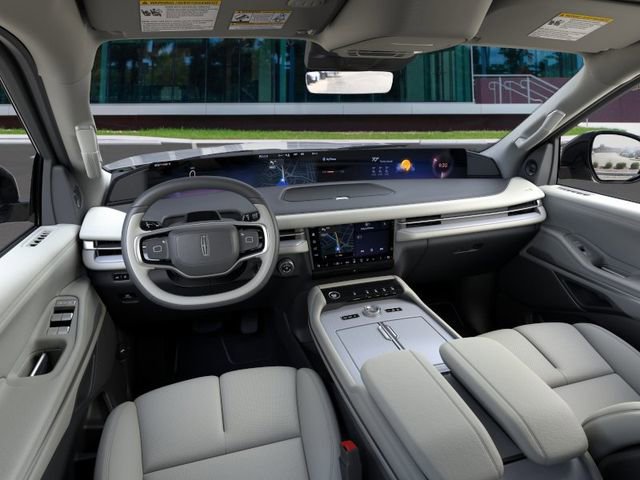 New 2026 Lincoln Navigator L Premier AWD/4WD image 9
