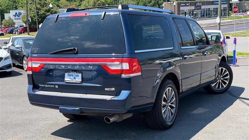 Used 2016 Lincoln Navigator L Select AWD/4WD image 6