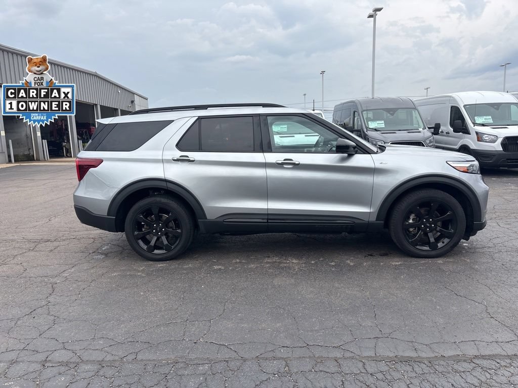 Used 2023 Ford Explorer ST-Line AWD/4WD image 6