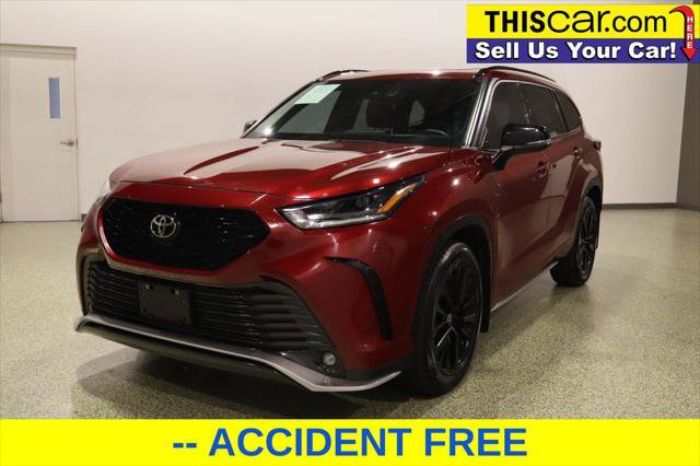 Used 2023 Toyota Highlander XSE image 3