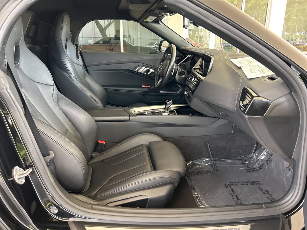 Used 2025 BMW Z4 sDrive30i RWD image 26