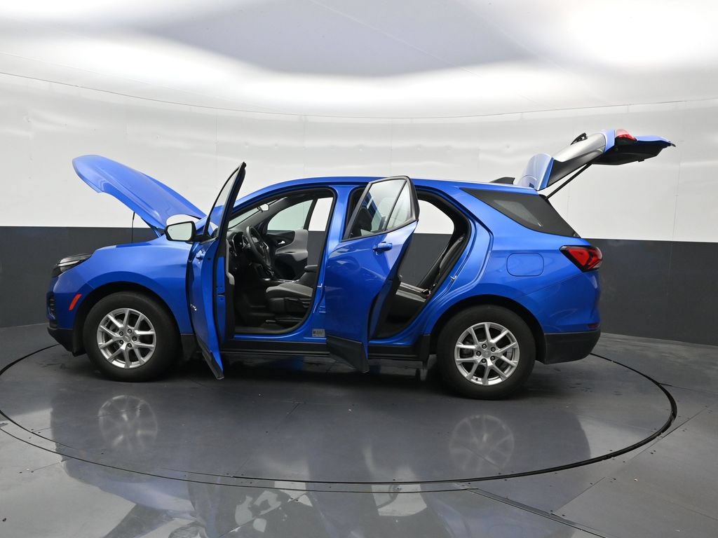 Used 2024 Chevrolet Equinox LS w/ Driver Confidence II Package FWD image 33