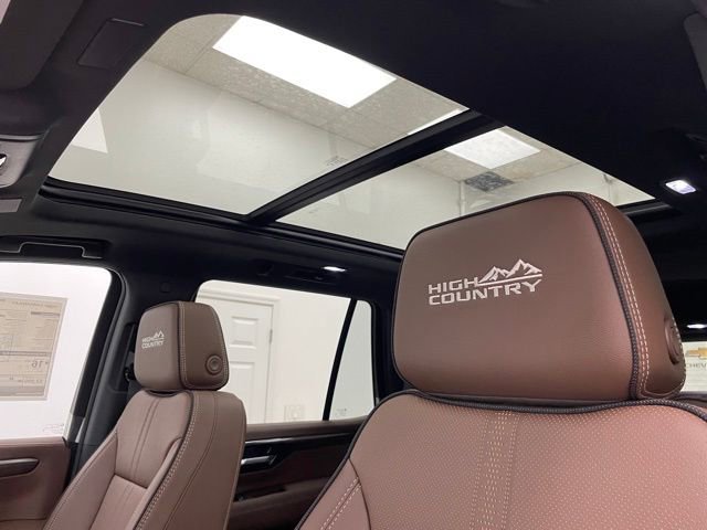 New 2026 Chevrolet Tahoe High Country w/ Sun And Tow Package AWD/4WD image 7