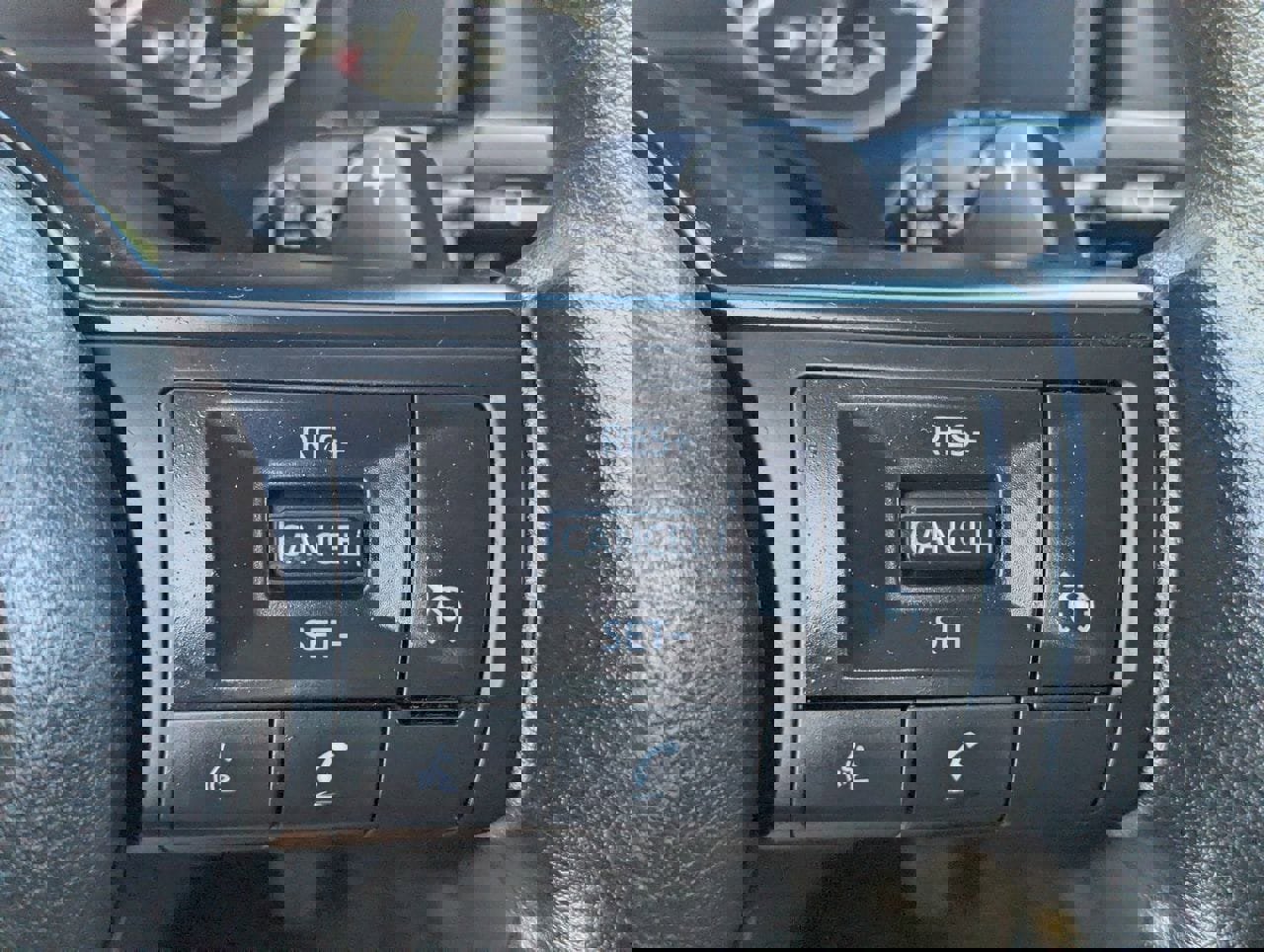 Certified 2023 Nissan Rogue S image 28