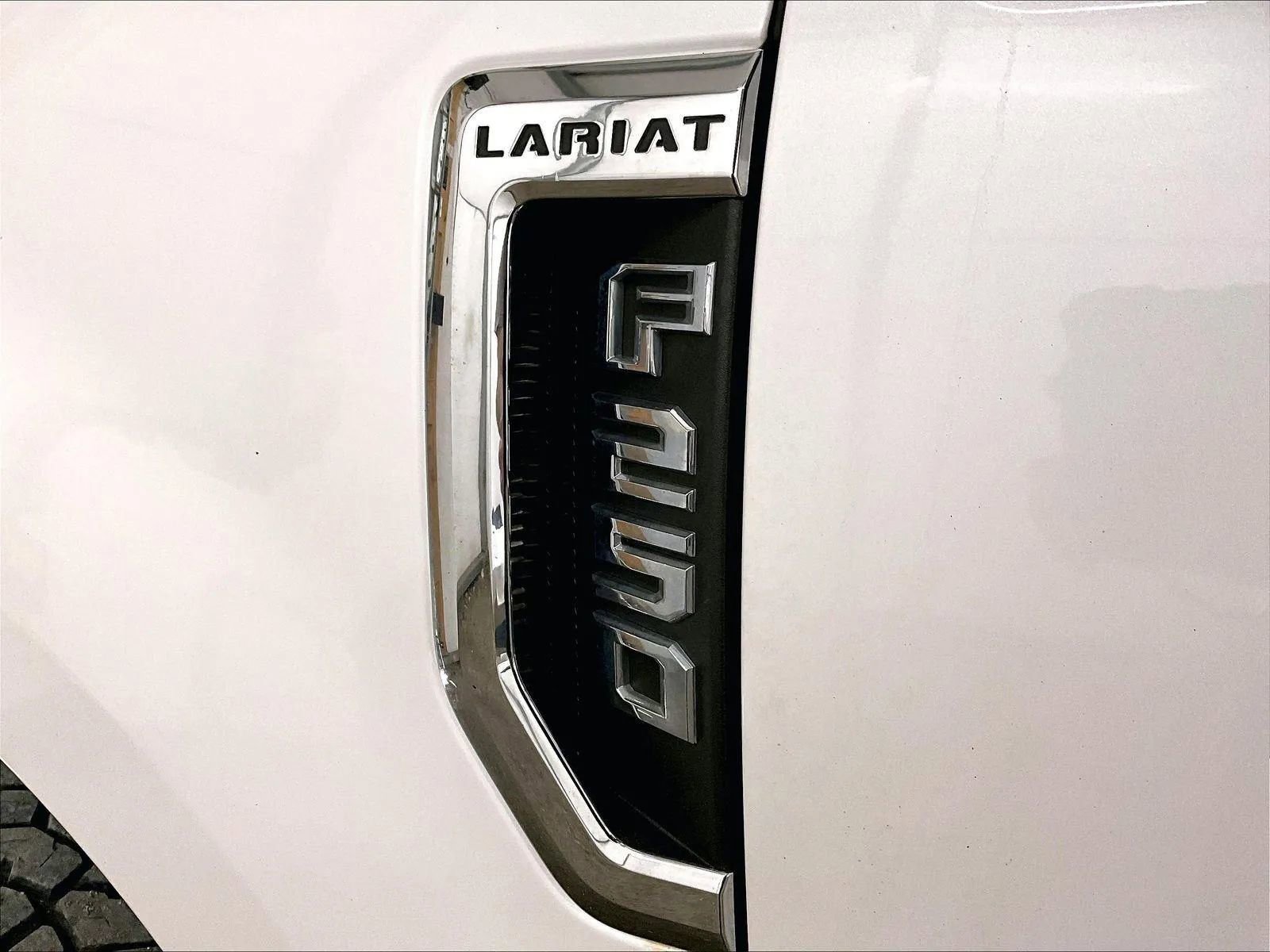 Used 2019 Ford F250 Lariat w/ Lariat Ultimate Package AWD/4WD image 13