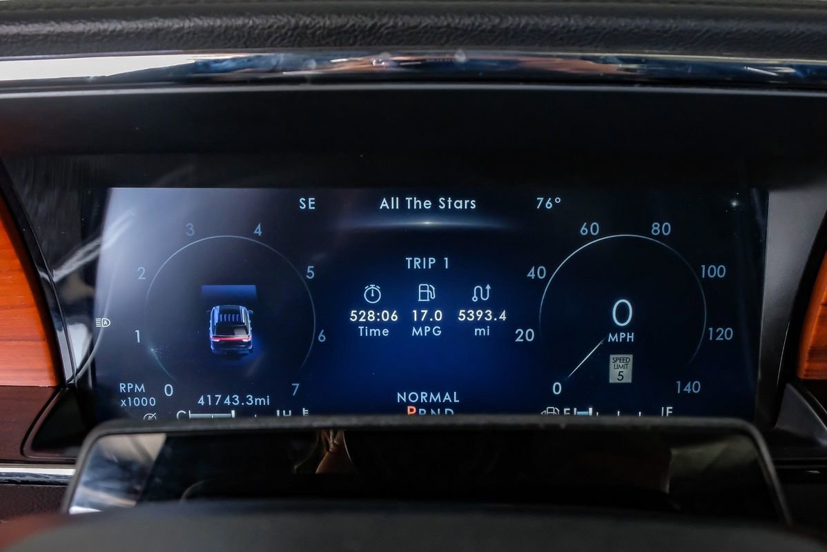 Used 2024 Lincoln Navigator Reserve AWD/4WD image 18