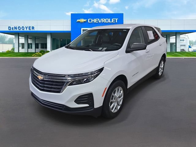Used 2024 Chevrolet Equinox LS w/ LS Convenience Package AWD/4WD image 1