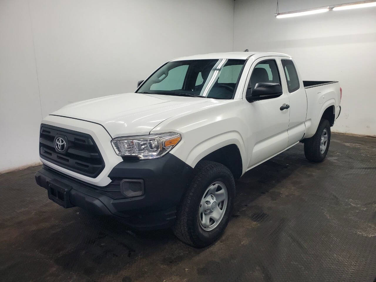 Used 2016 Toyota Tacoma SR5
