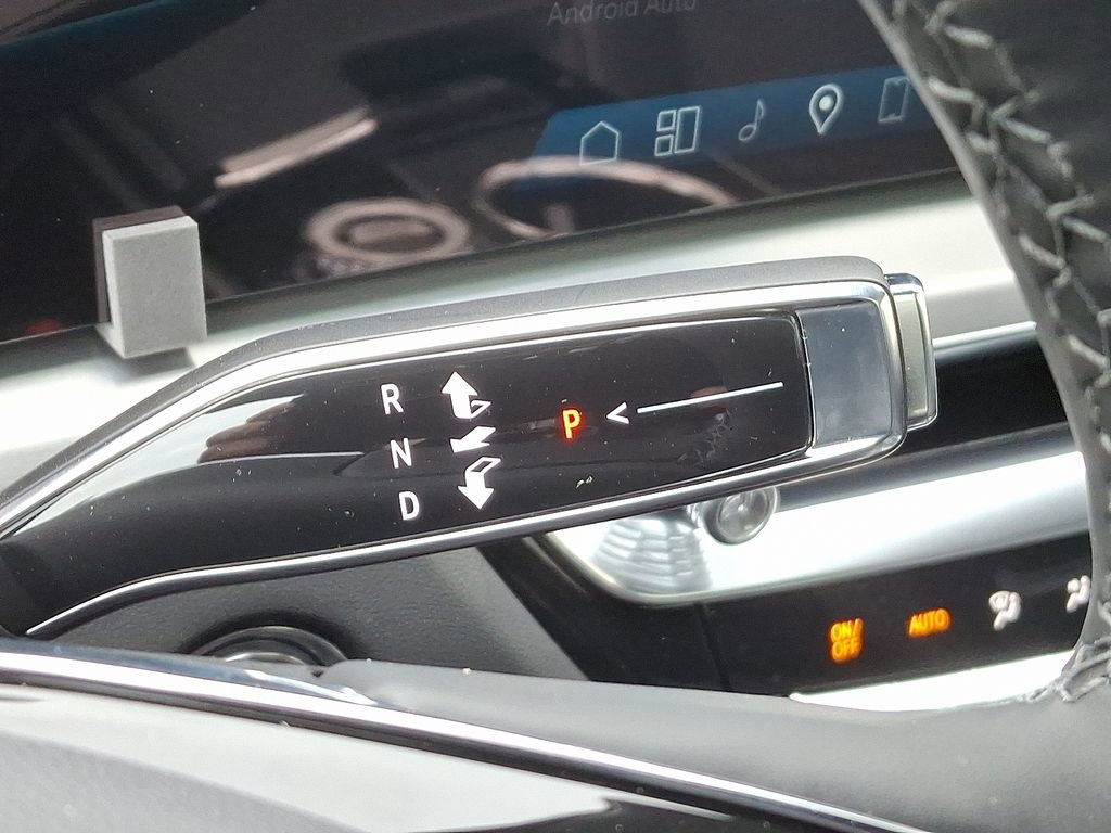 New 2025 Cadillac Lyriq Luxury image 7