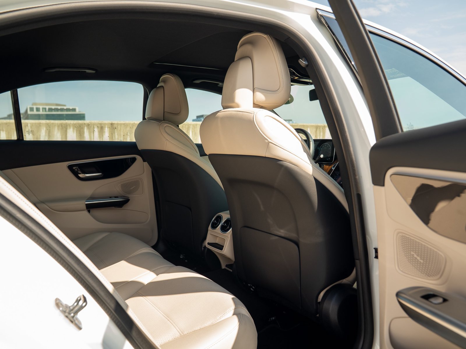 Used 2024 Mercedes-Benz C 300 4MATIC Sedan image 27