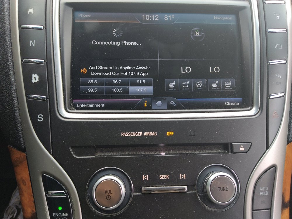 Used 2016 Lincoln MKX Reserve w/ Luxury Package FWD image 25