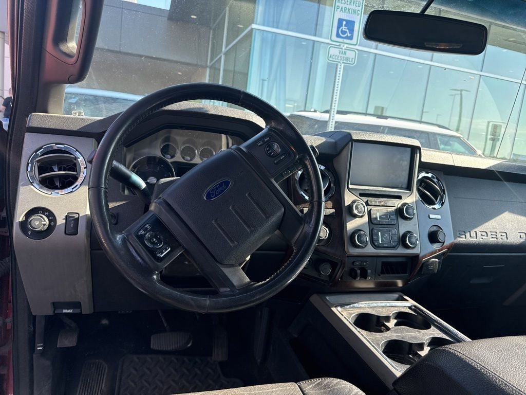 Used 2015 Ford F250 Lariat w/ Lariat Chrome Package AWD/4WD image 8
