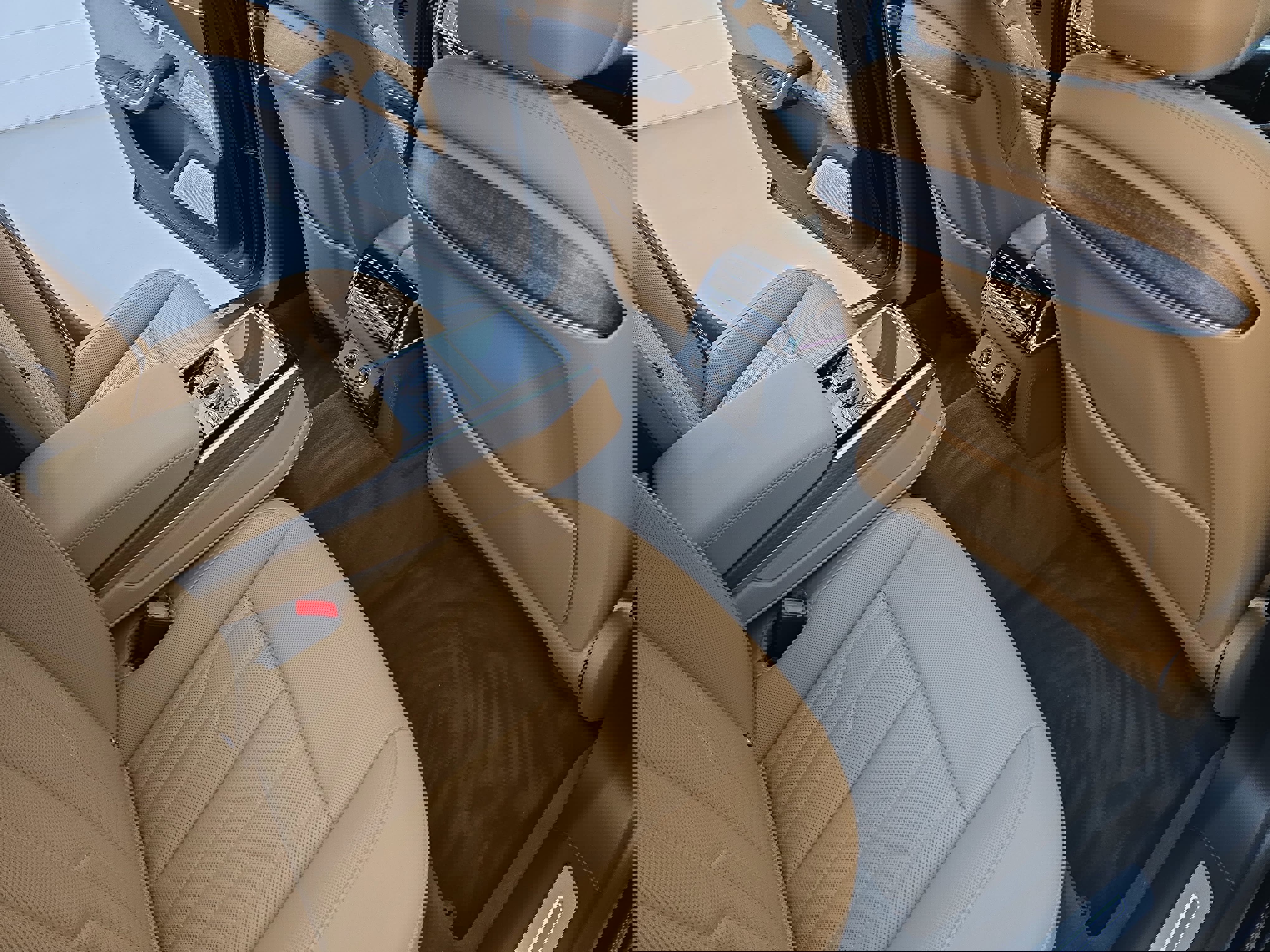 Used 2021 Audi A8 L 4.0T image 11