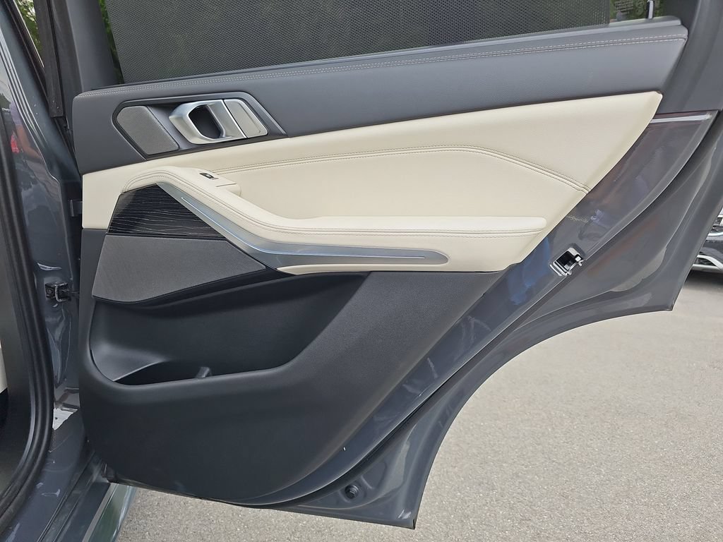 Certified 2024 BMW X5 M60i AWD/4WD image 26
