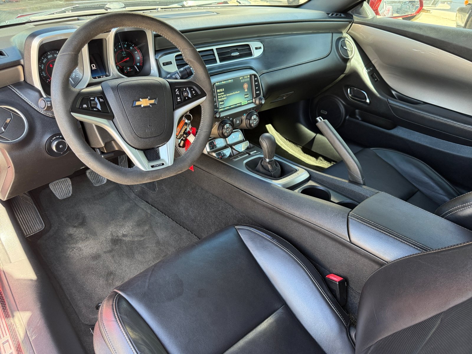 Used 2015 Chevrolet Camaro SS w/ SS Performance Package RWD image 17