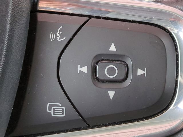 Used 2019 Volvo XC40 T5 Inscription AWD/4WD image 22