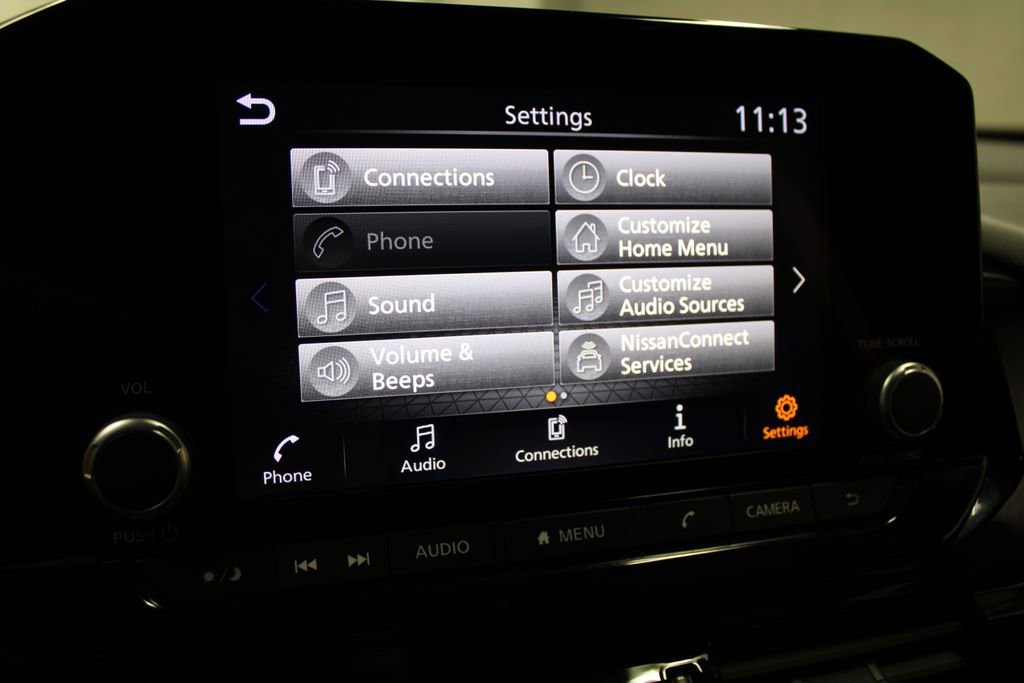 Used 2025 Nissan Pathfinder SV AWD/4WD image 17