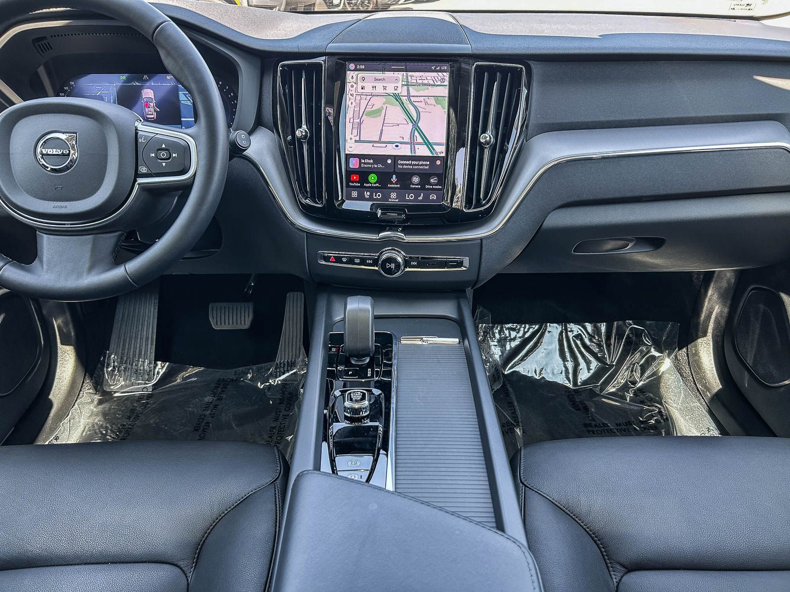 Used 2025 Volvo XC60 B5 Core w/ Protection Package Premier AWD/4WD image 14