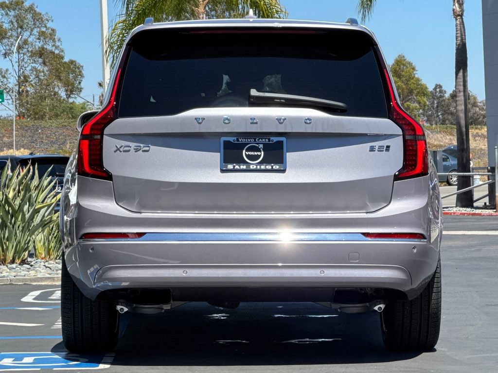 New 2026 Volvo XC90 B5 Plus AWD/4WD image 4