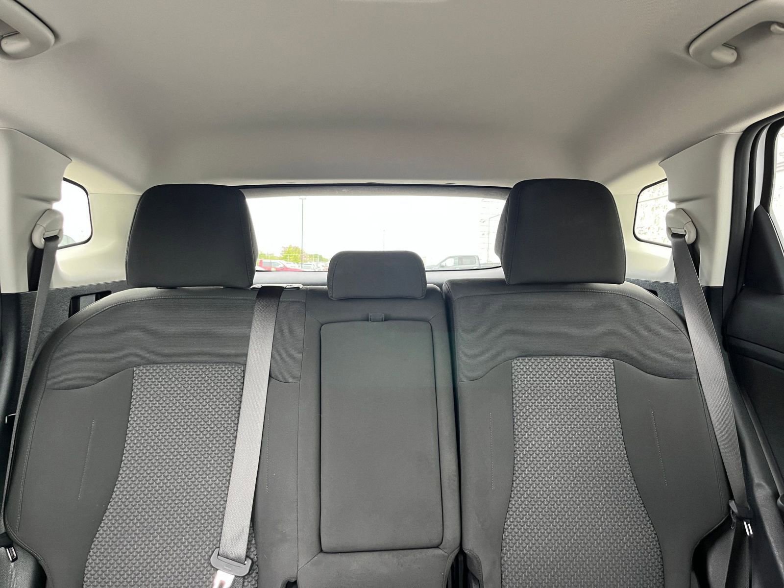 Used 2025 Kia Sportage LX FWD image 37