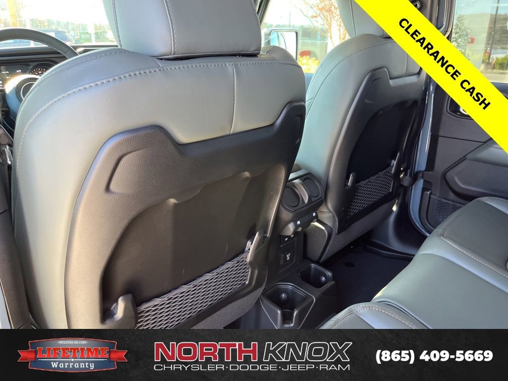 New 2026 Jeep Gladiator Mojave image 16