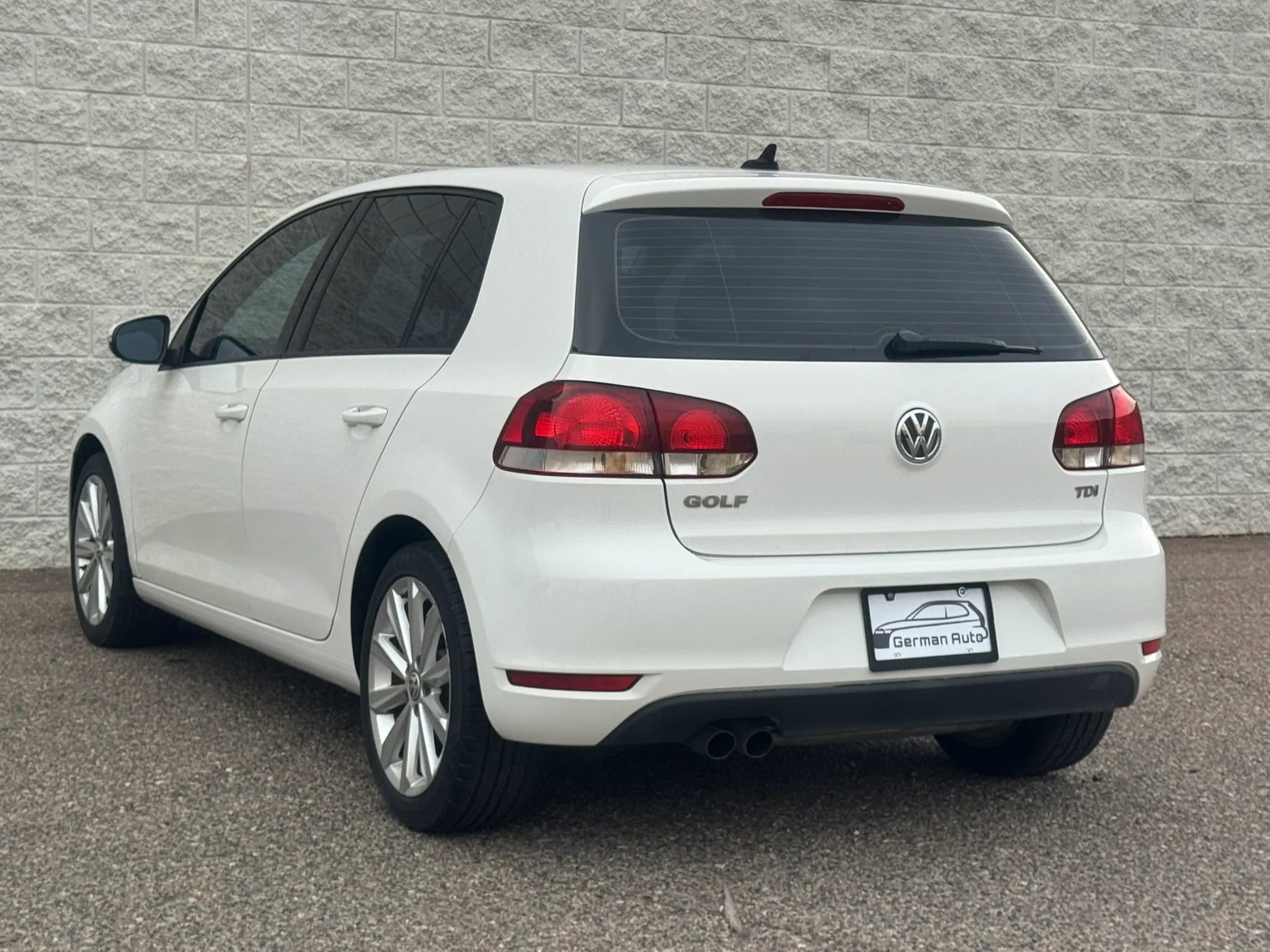 Used 2014 Volkswagen Golf TDI FWD image 8