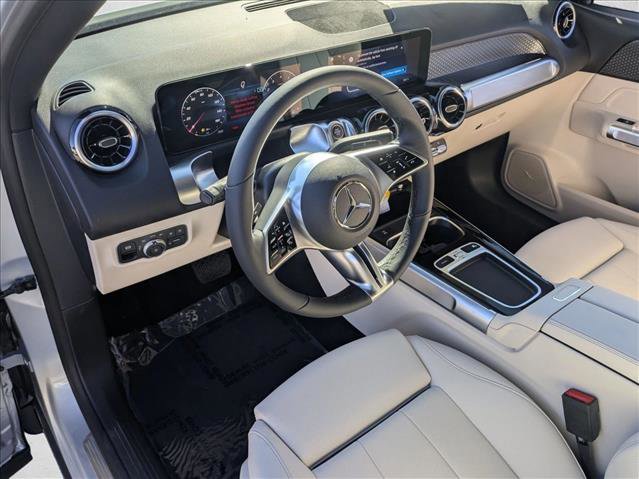 New 2026 Mercedes-Benz GLB 250 video 3