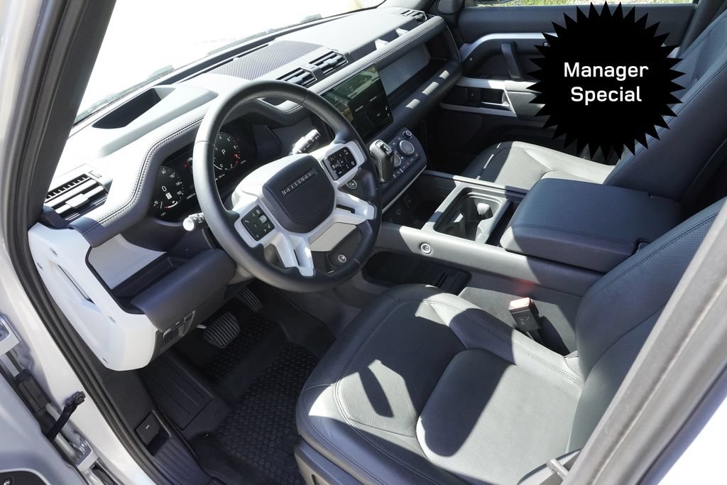 Used 2024 Land Rover Defender 110 SE AWD/4WD image 18