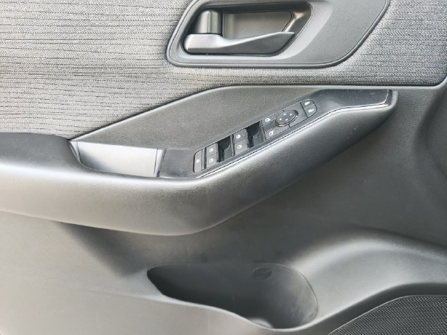 Used 2023 Nissan Rogue S FWD image 21