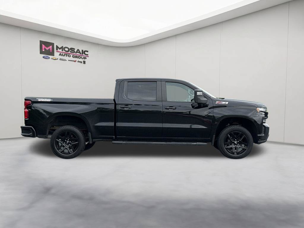 Used 2021 Chevrolet Silverado 1500 LT Trail Boss w/ Bed Protection Package AWD/4WD image 8