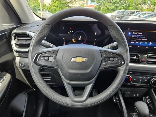 Used 2025 Chevrolet TrailBlazer LT AWD/4WD image 22