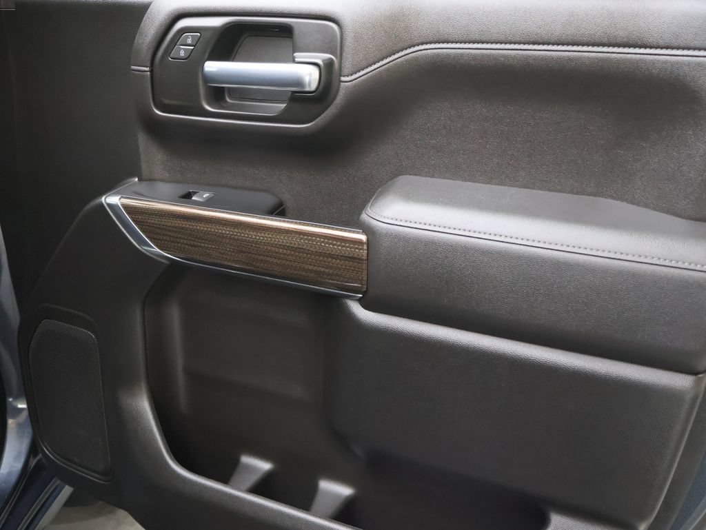 Used 2022 Chevrolet Silverado 1500 LT AWD/4WD image 11