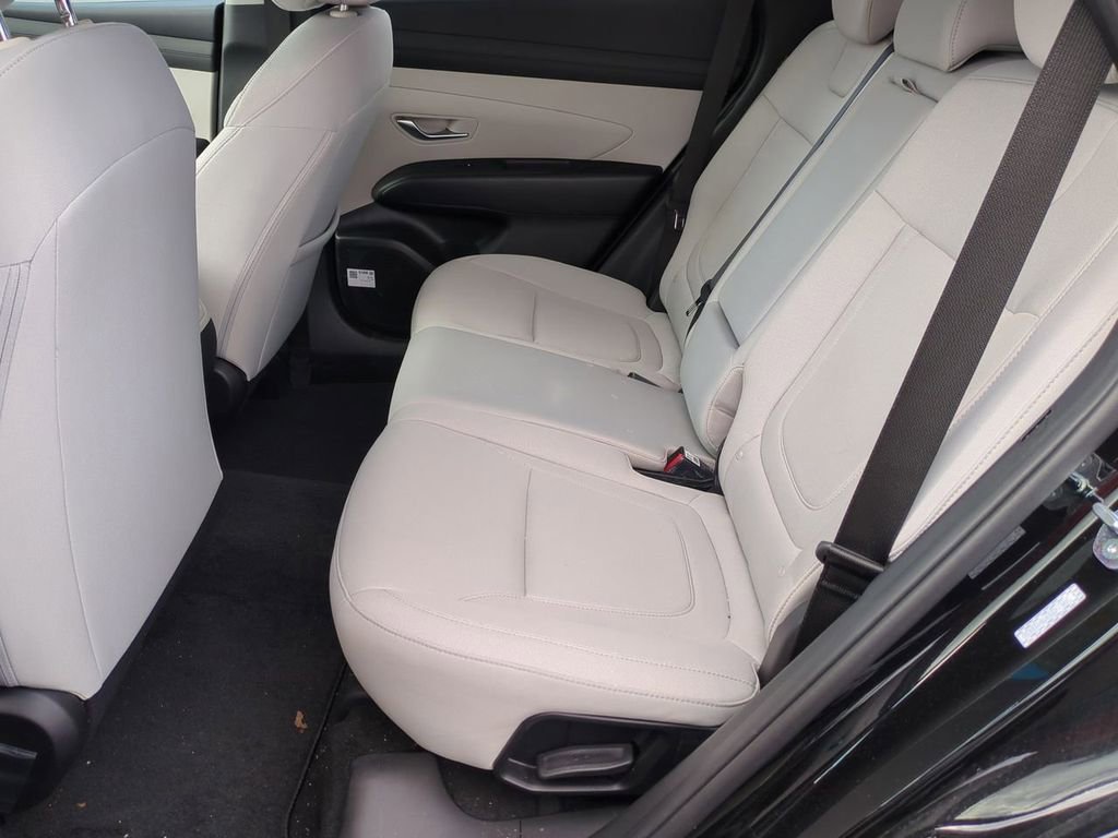 Certified 2025 Hyundai Tucson SEL AWD/4WD image 23