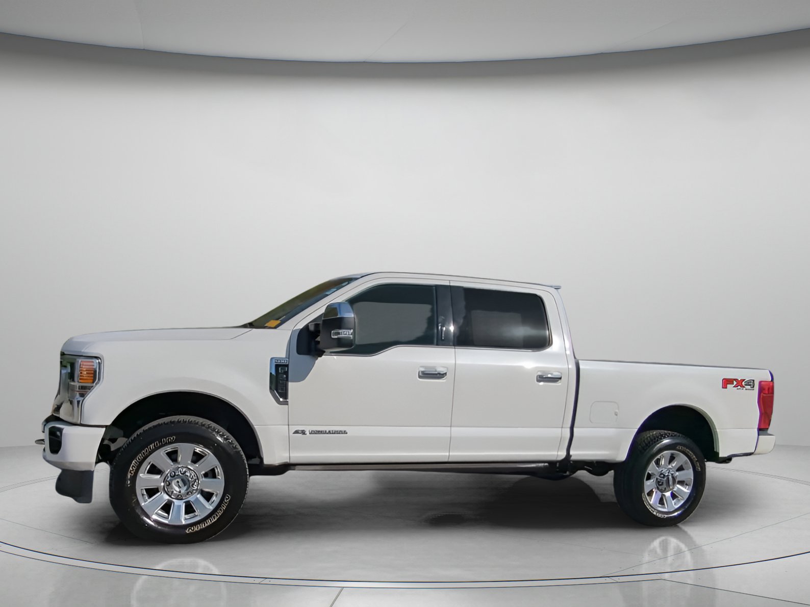 Certified 2022 Ford F250 Platinum w/ FX4 Off-Road Package image 11