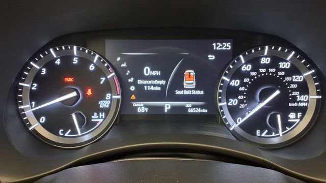 Used 2020 Toyota Highlander XLE image 31