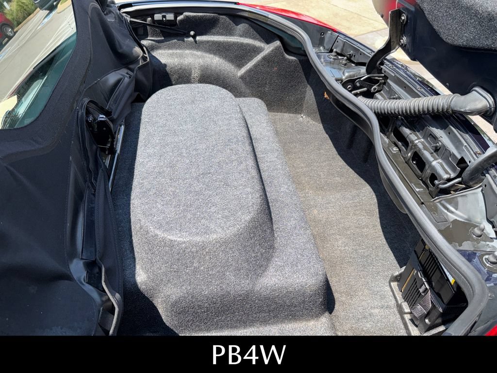 Used 2007 Pontiac Solstice Convertible w/ Premium Package RWD image 30
