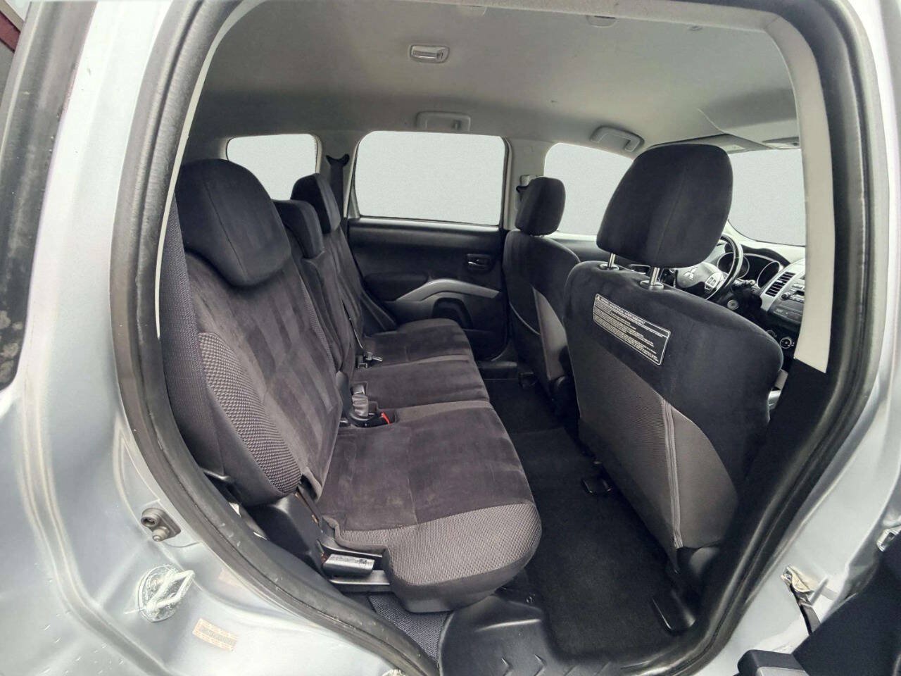 Used 2010 Mitsubishi Outlander ES AWD/4WD image 23