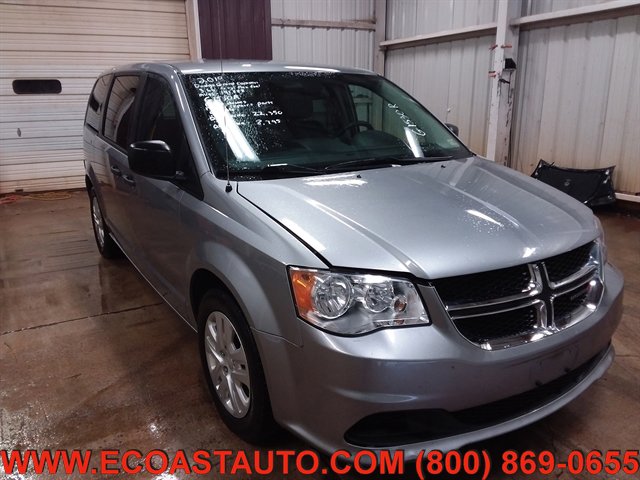 Used 2019 Dodge Grand Caravan SE image 1