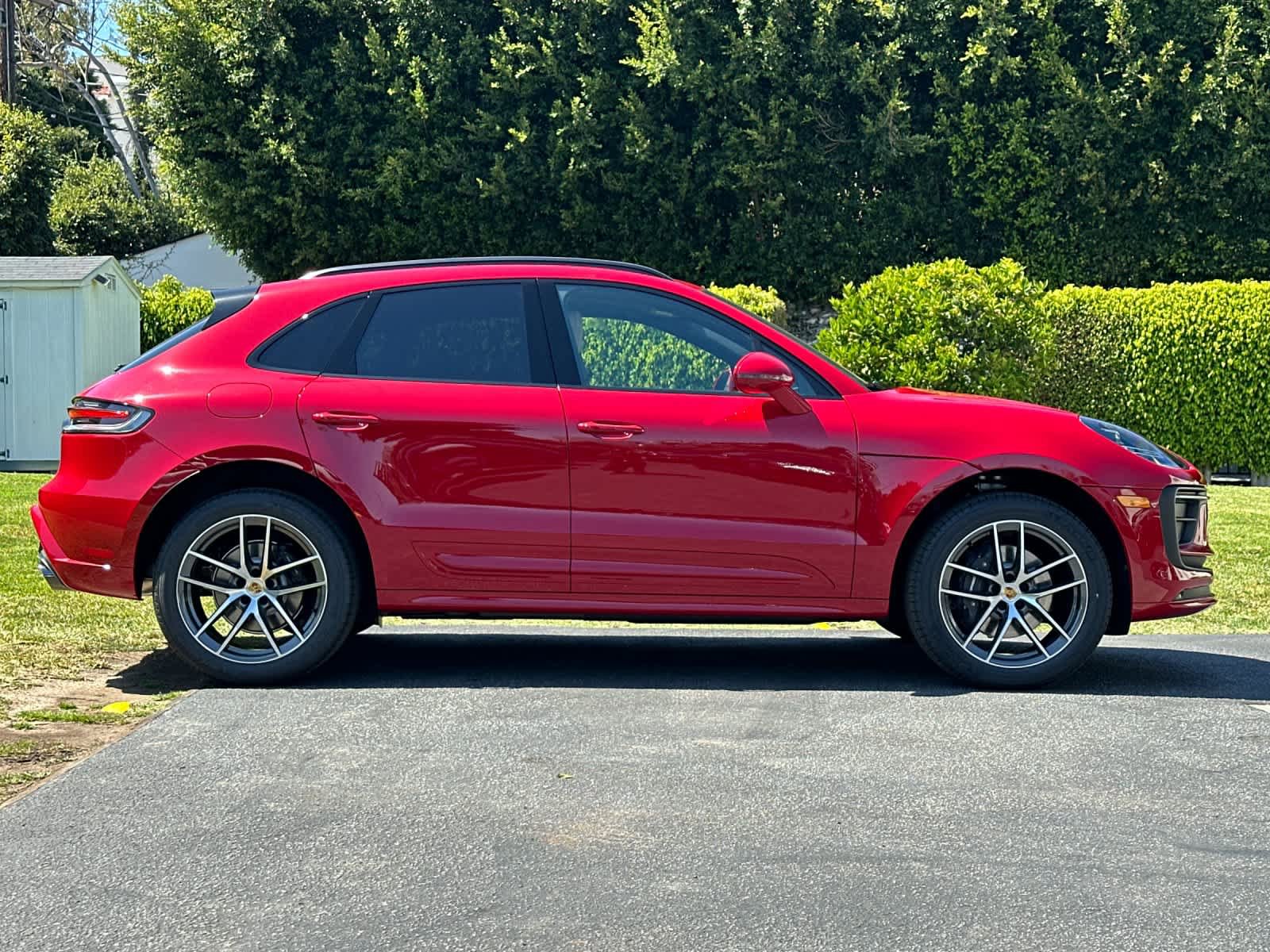 New 2026 Porsche Macan AWD/4WD image 9